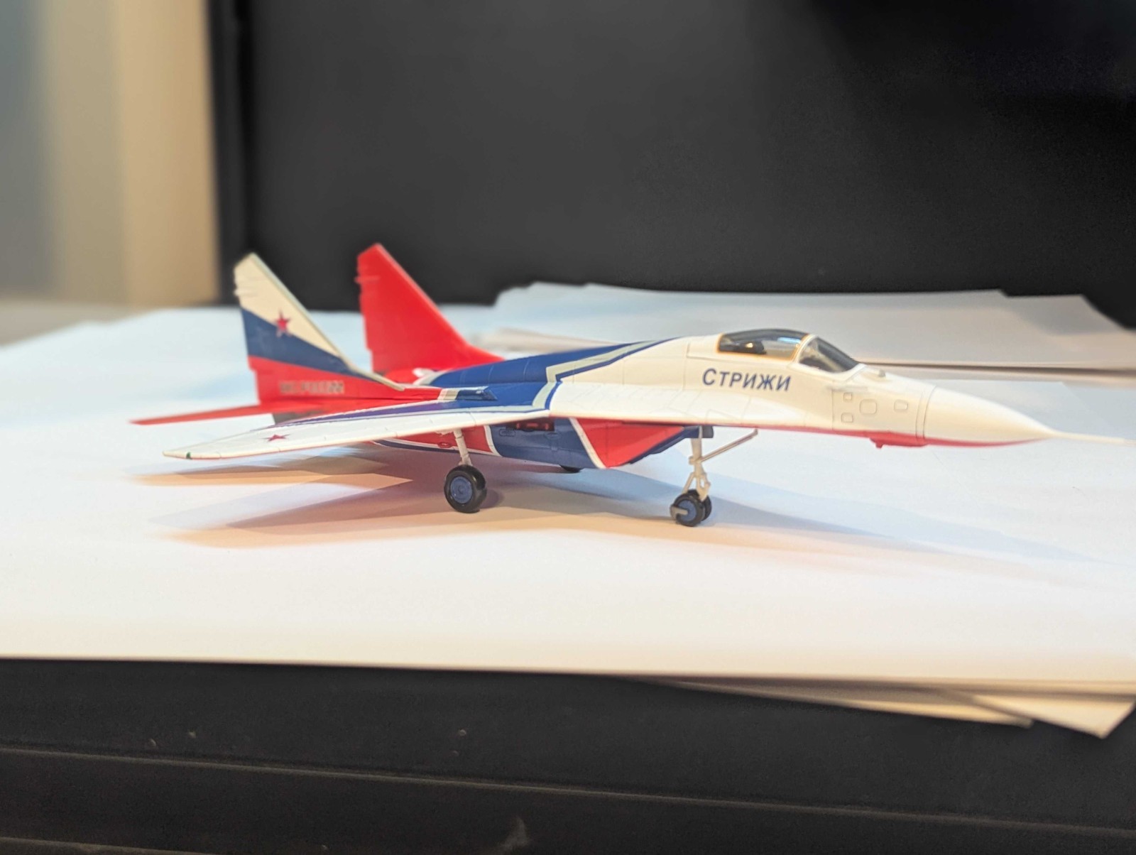 Hobby Master 1/72 Mikoyan MiG-29 Fulcrum Russian Strizhi Swifts MAKS 2019 6511B