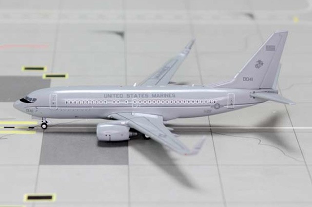 PM52329 Panda Models C-40A Clipper 1/400 Model USMC