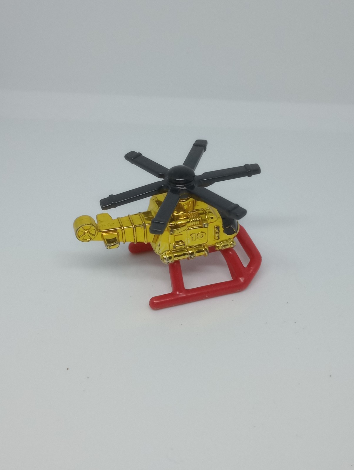 Plastic Helicopter Toy 1996 LGT 2″ 90s Toy Gold Red Lewis Galoob Toys