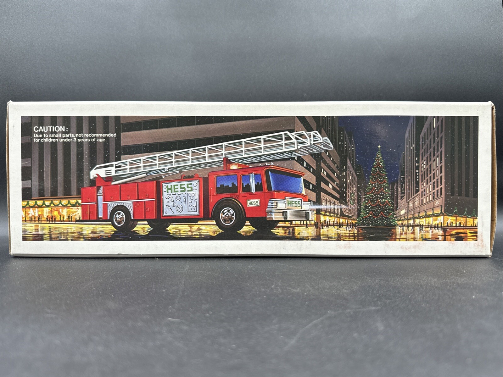 1986 Hess TOY FIRE TRUCK BANK red with ladder & engine lights very nice vhtf