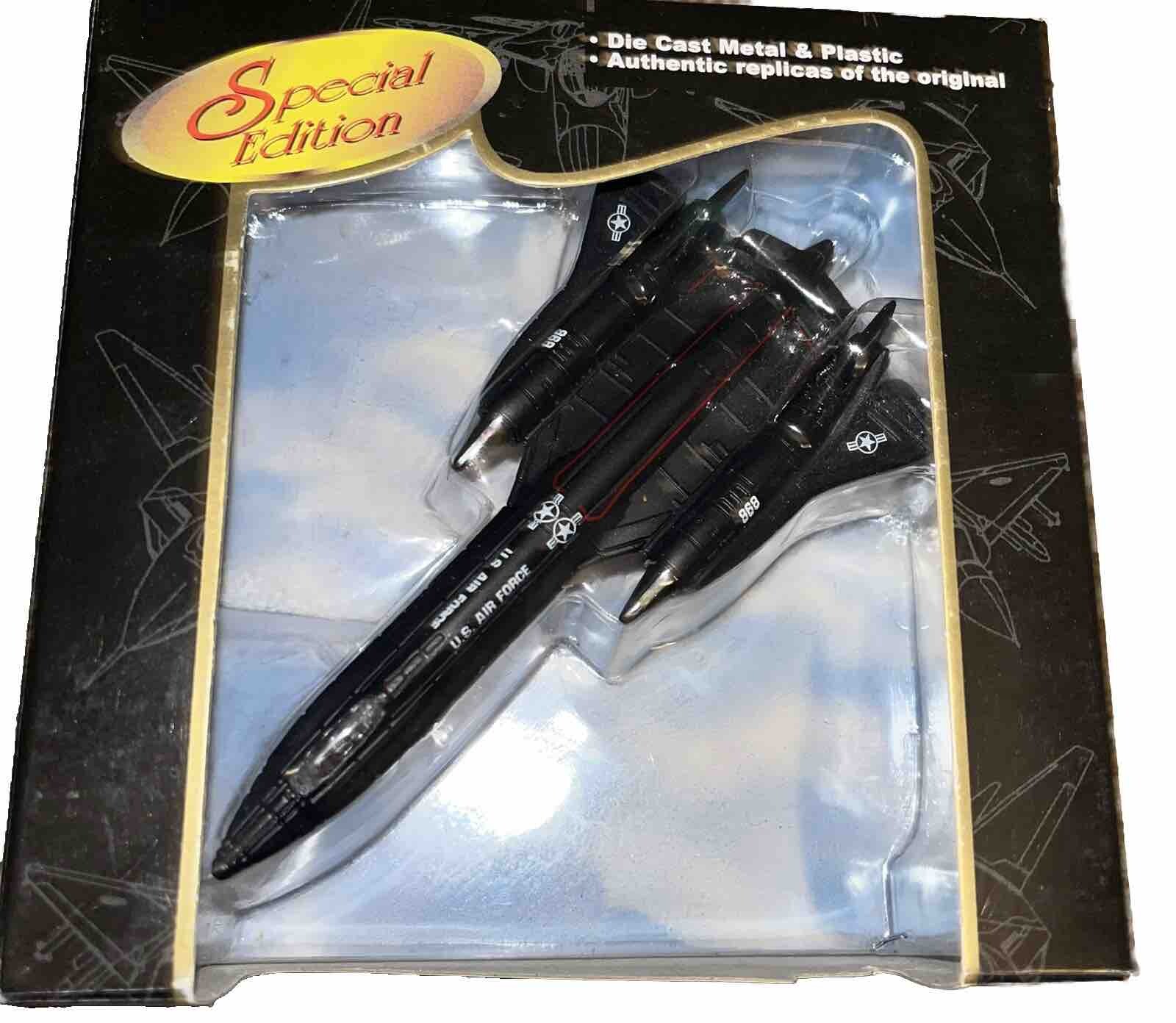 2001 Maisto special edition air force jet 968 Die Cast Replica Nos