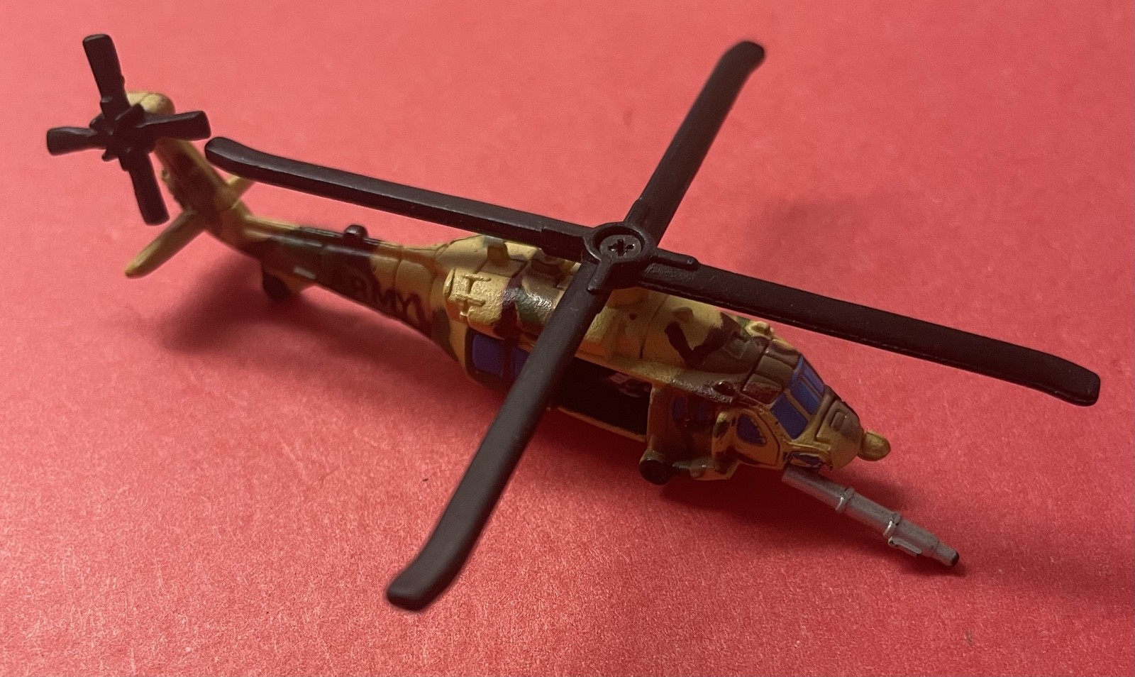 Micro Machines Military UH-60 Blackhawk Helicopter Galoob LGTI RARE Tan “ARMY”