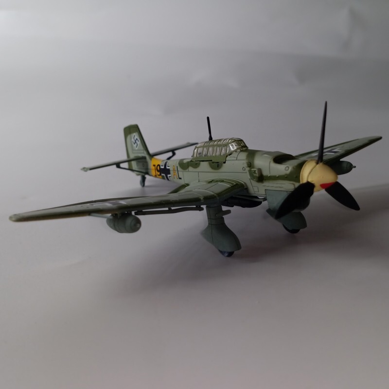 1:100 Scale Alloy Diecast Military Model WW2 Junkers JU 87 Stuka Bomber Aircraft