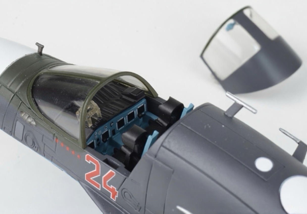 Sukhoi Su-34 Fullback RF-95808 Russian Air Force Syria 2015 Hobby Master HA6306