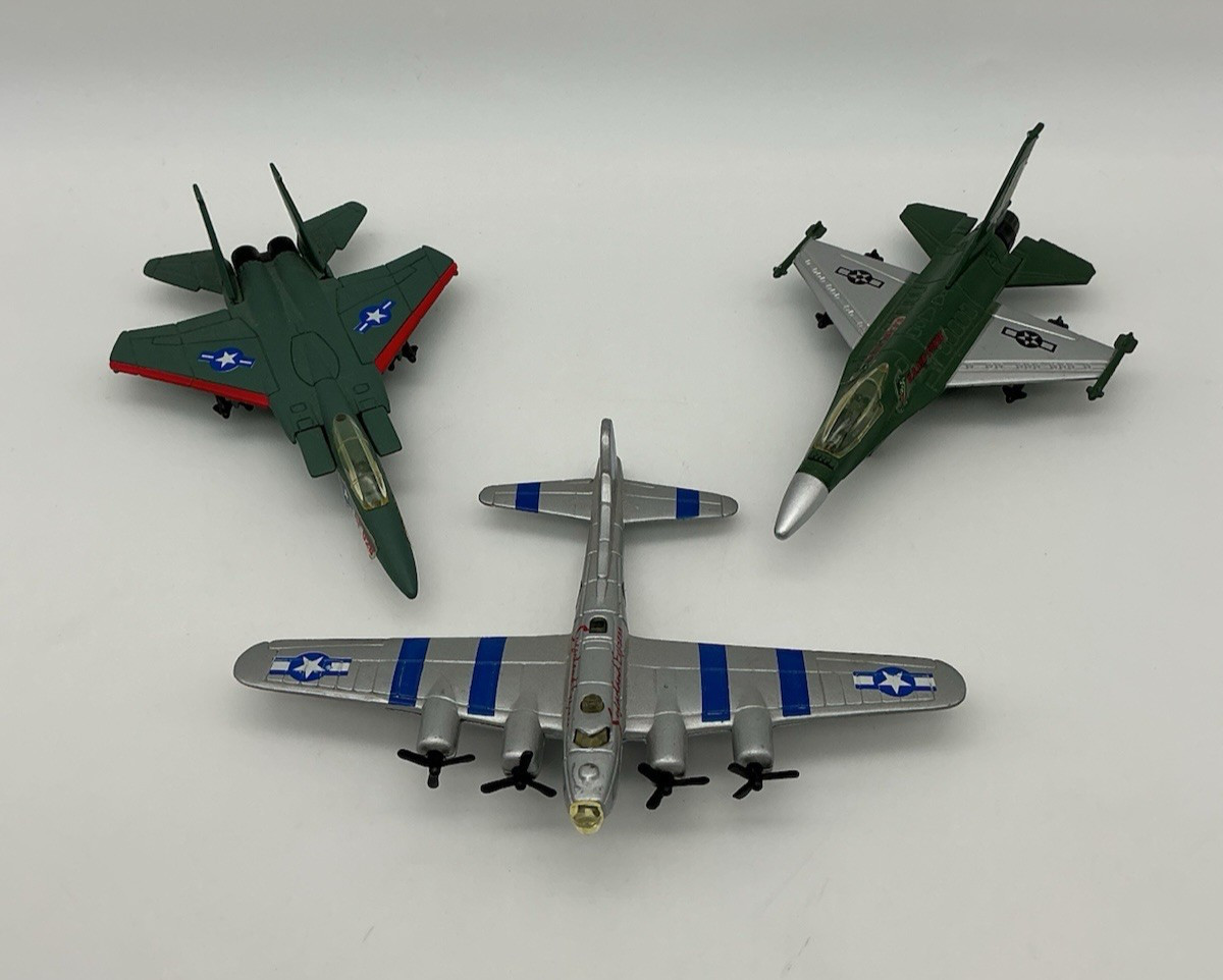 Maisto Die Cast Set Of 3 Military Fighter Jet Toy Planes B-17 , F-16 , F-15