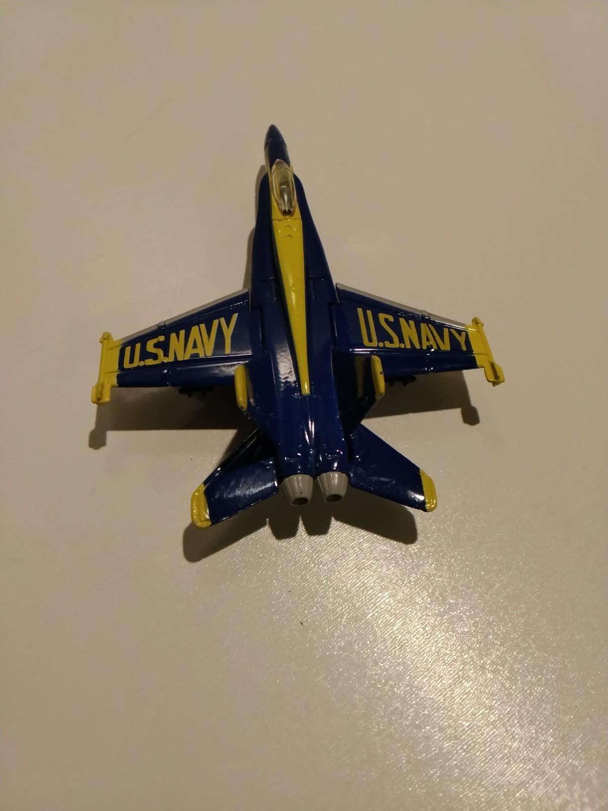 Maisto F18 Tailwinds U.S. Navy Blue Angels Fighter Jet MINT