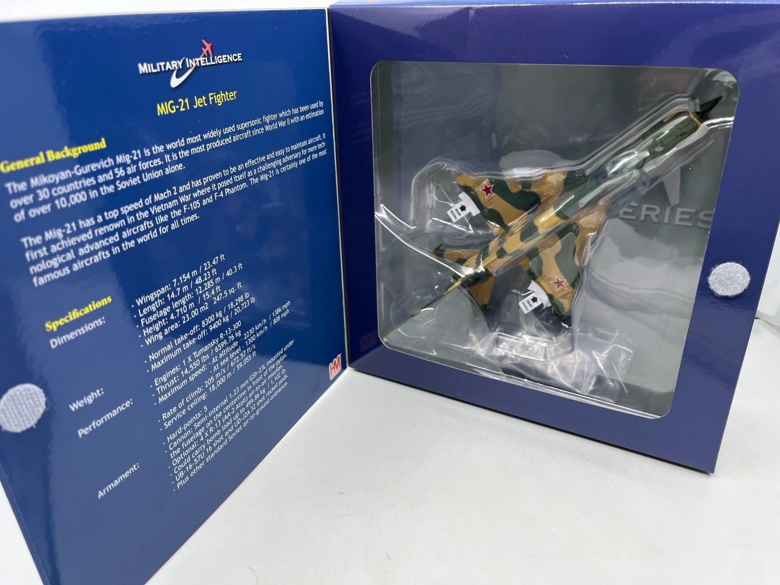 Hobby Master HA0154, MIG-21SM 812th UAP, Kharkov Higher Military Academy, 1:72