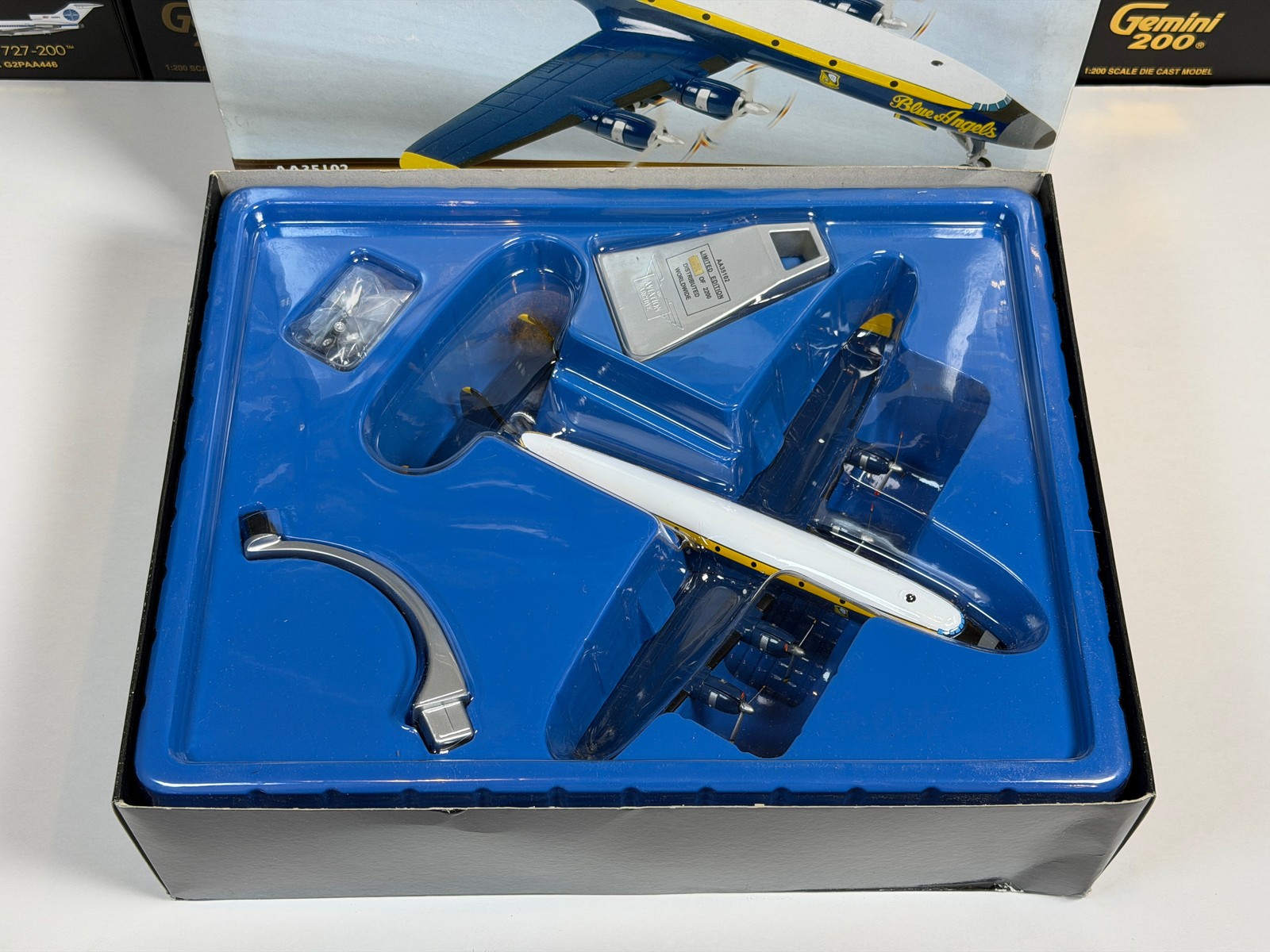 Corgi US Navy Blue Angels Lockheed C-121J Super Constellation 1:144 Scale