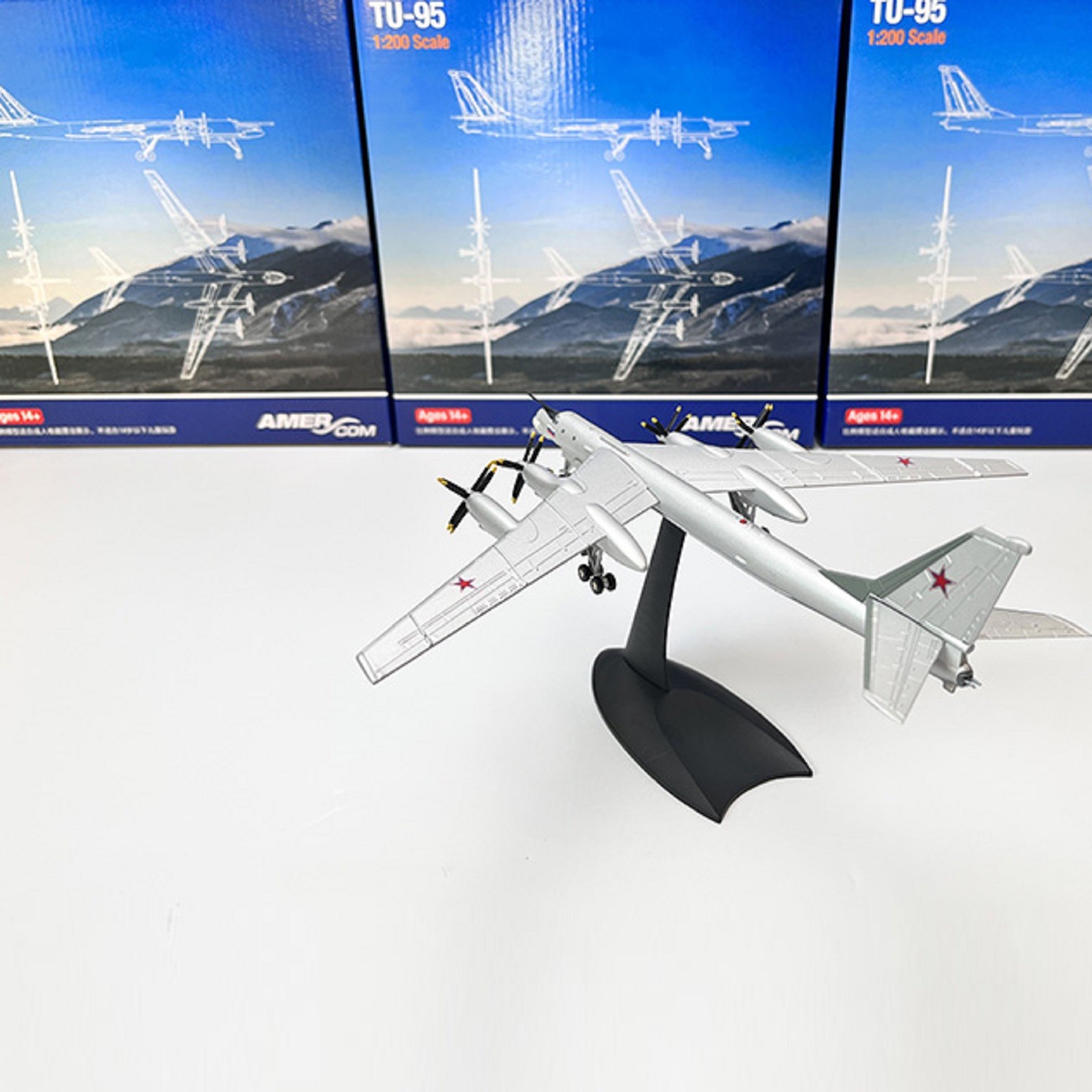 1/200 Tupolev Tu-95 Bear Type Strategic Bomber Airplane Aircraft Model Display B
