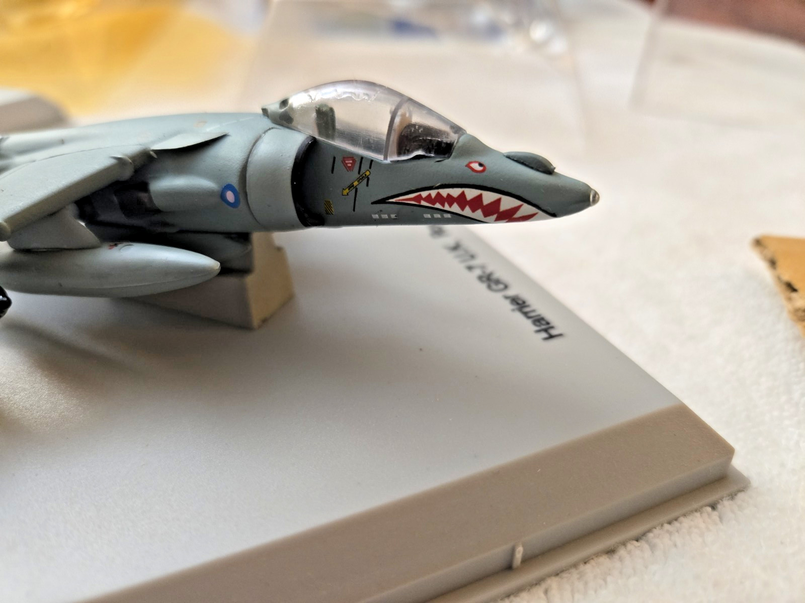Armour collection 1:100 Harrier GR-7 Royal Air Force ART. 5094 READ