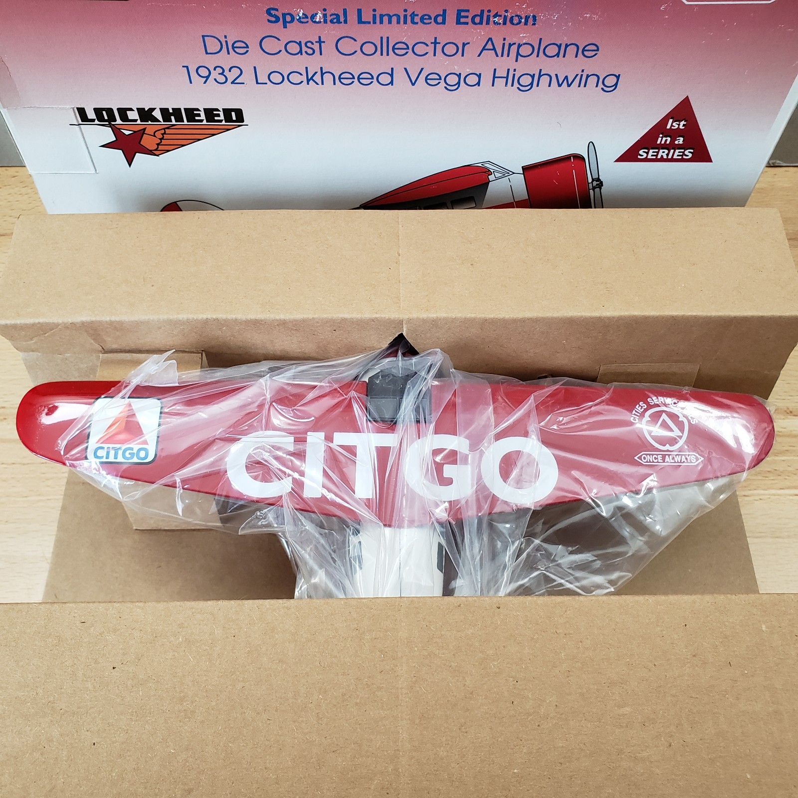 SpecCast Citgo 1932 Lockheed Vega Highwing Airplane Diecast Coin Bank NIB