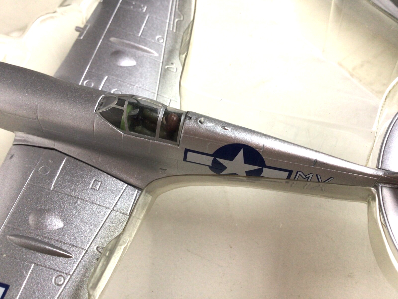 Sky Guardians WTW-72-002-013 Spitfire Mk VIII U.S. Army Air Force 307 Italy 1:72