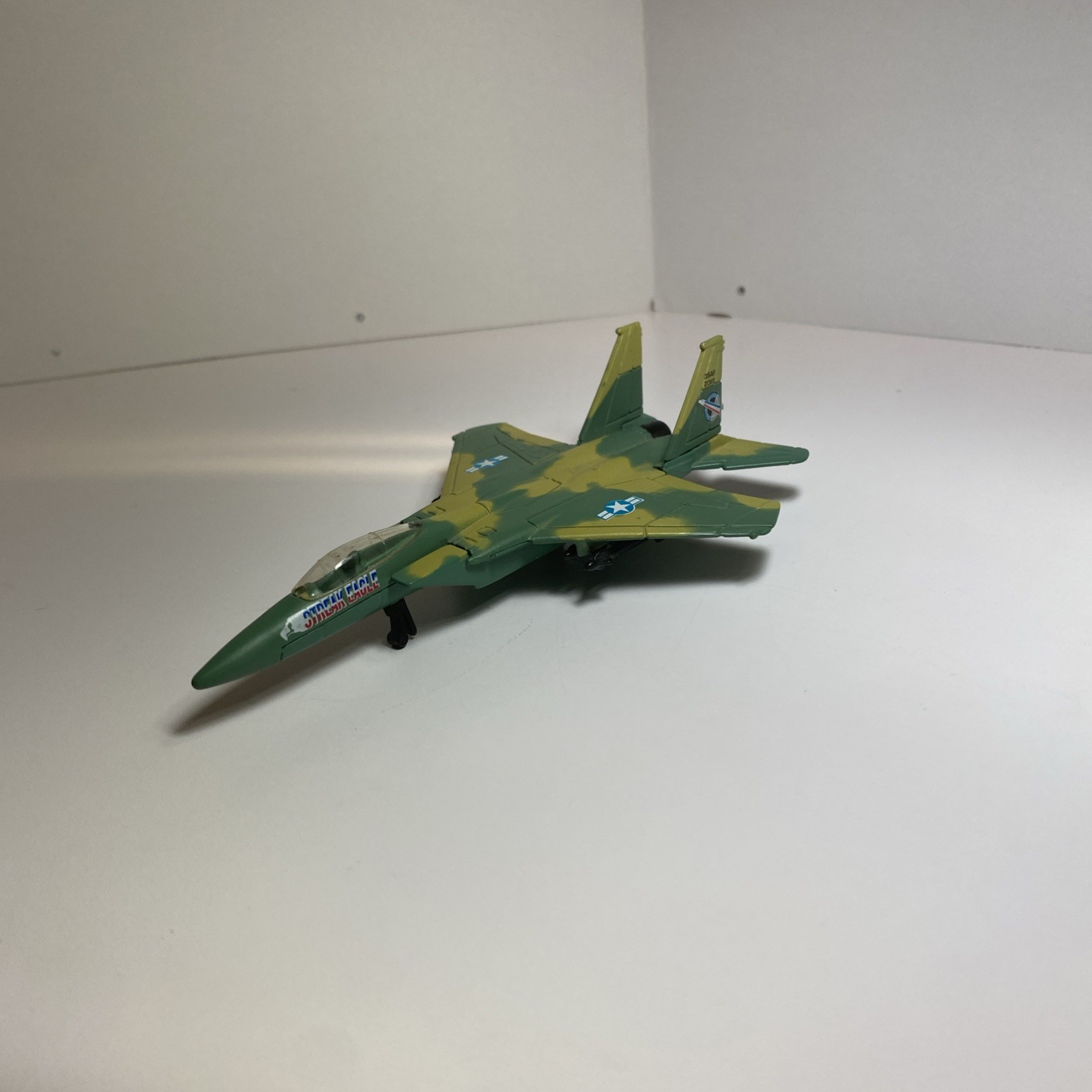 Maisto Die Cast F-15 Streak Eagle Green Camo F-15
