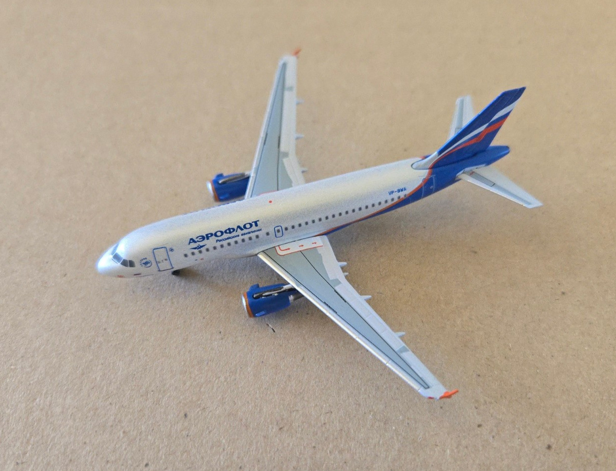 1:400 Airbus A319-100 Aeroflot VP-BWA AeroClassics