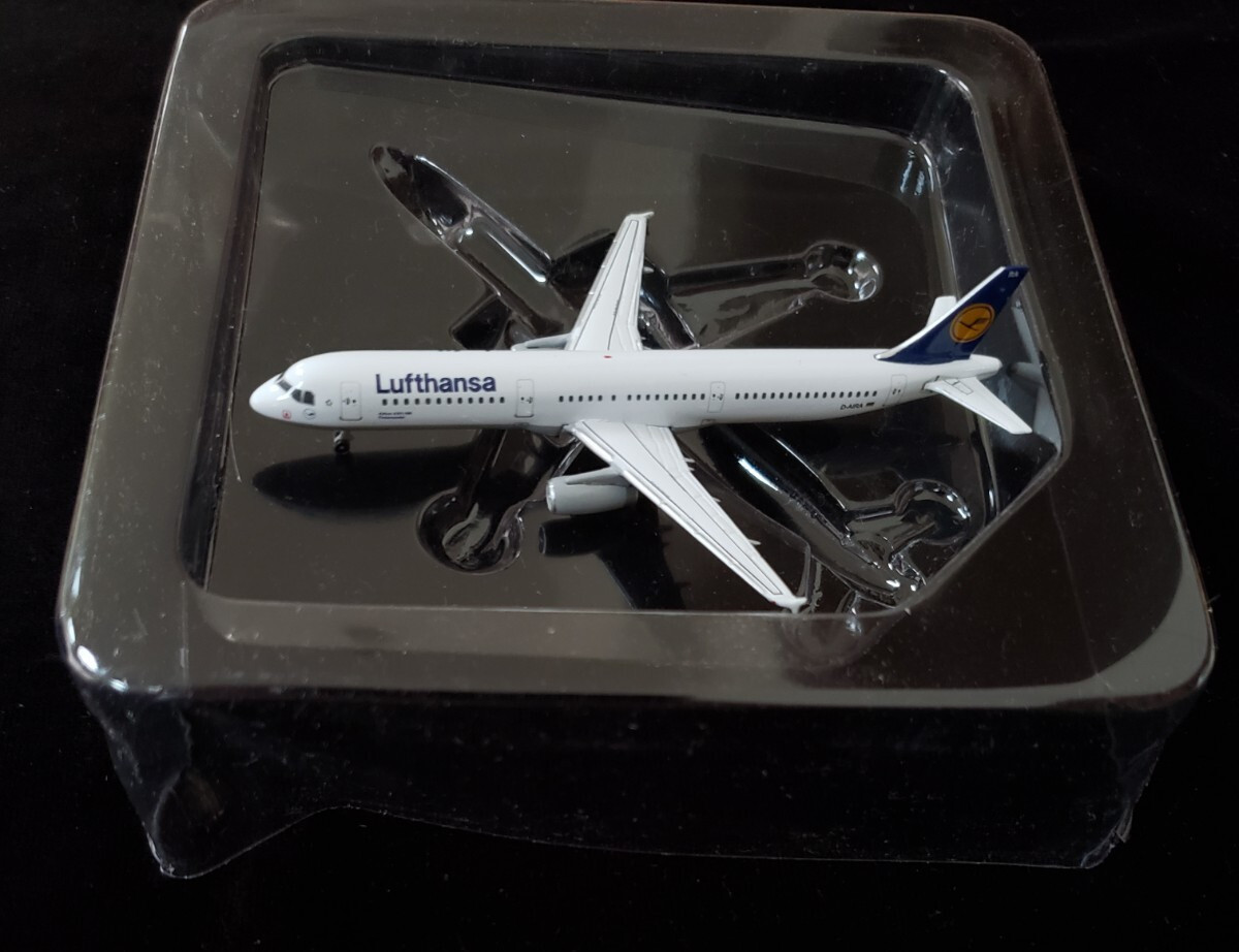 Lufthansa AIRBUS A321 Scale 1:500 Diecast Plane Star Jets 2002, IOB No Stand