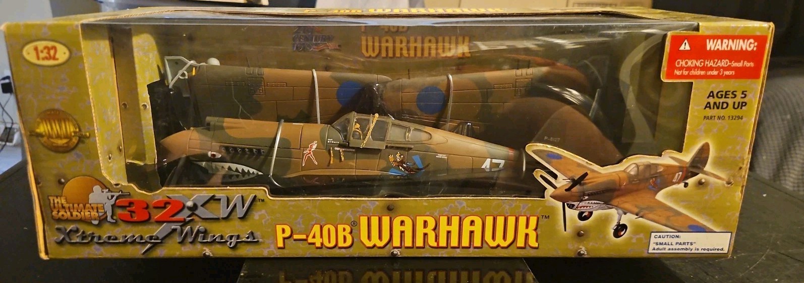 ULTIMATE SOLDIER WWII P-40 WARHAWK FLYING TIGERS R.T. SMITH 1:32 SCALE MIB