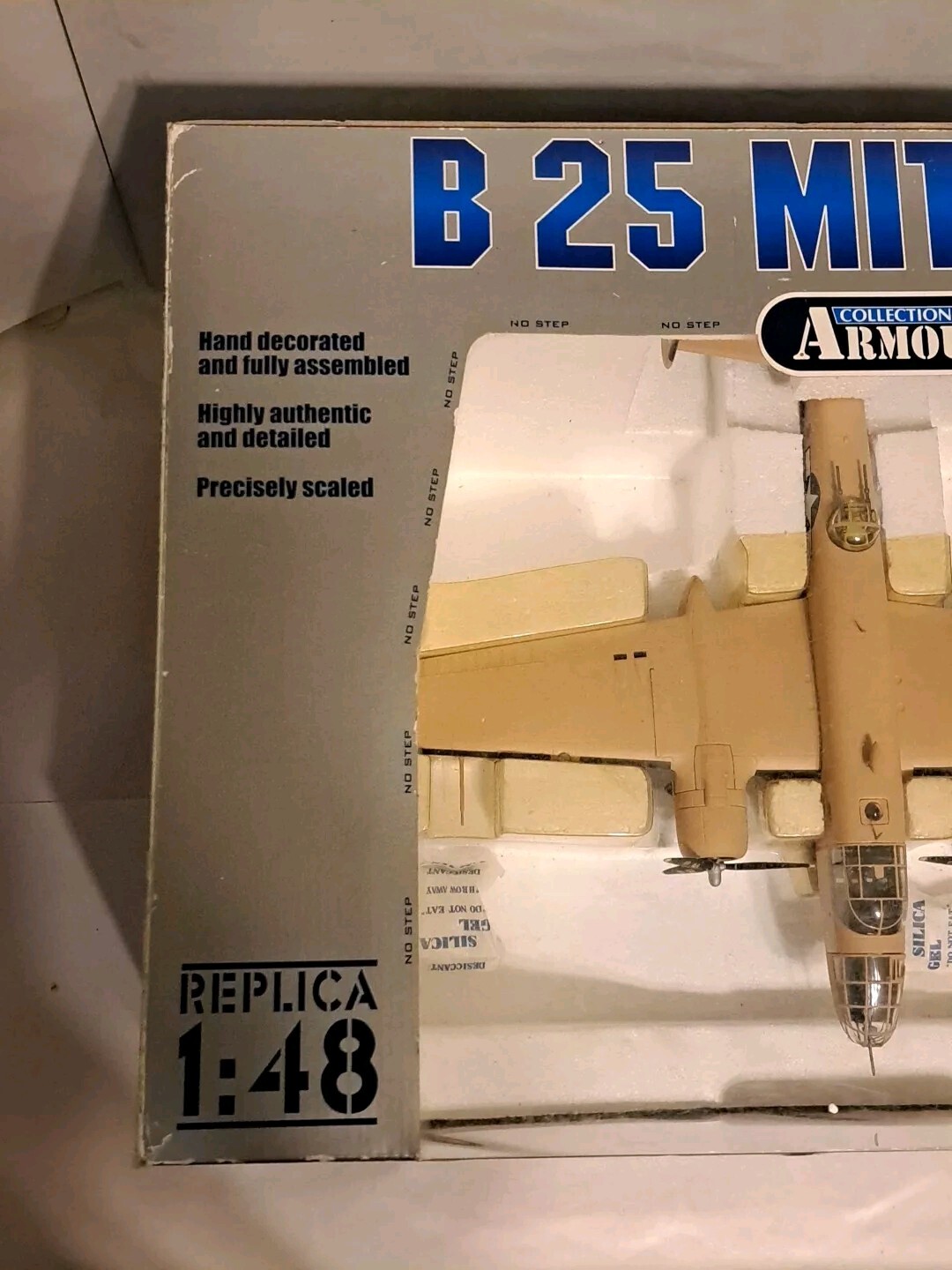 1:48 scale B 25 D Mitchell US Air Force medium Bomber diecast plane model