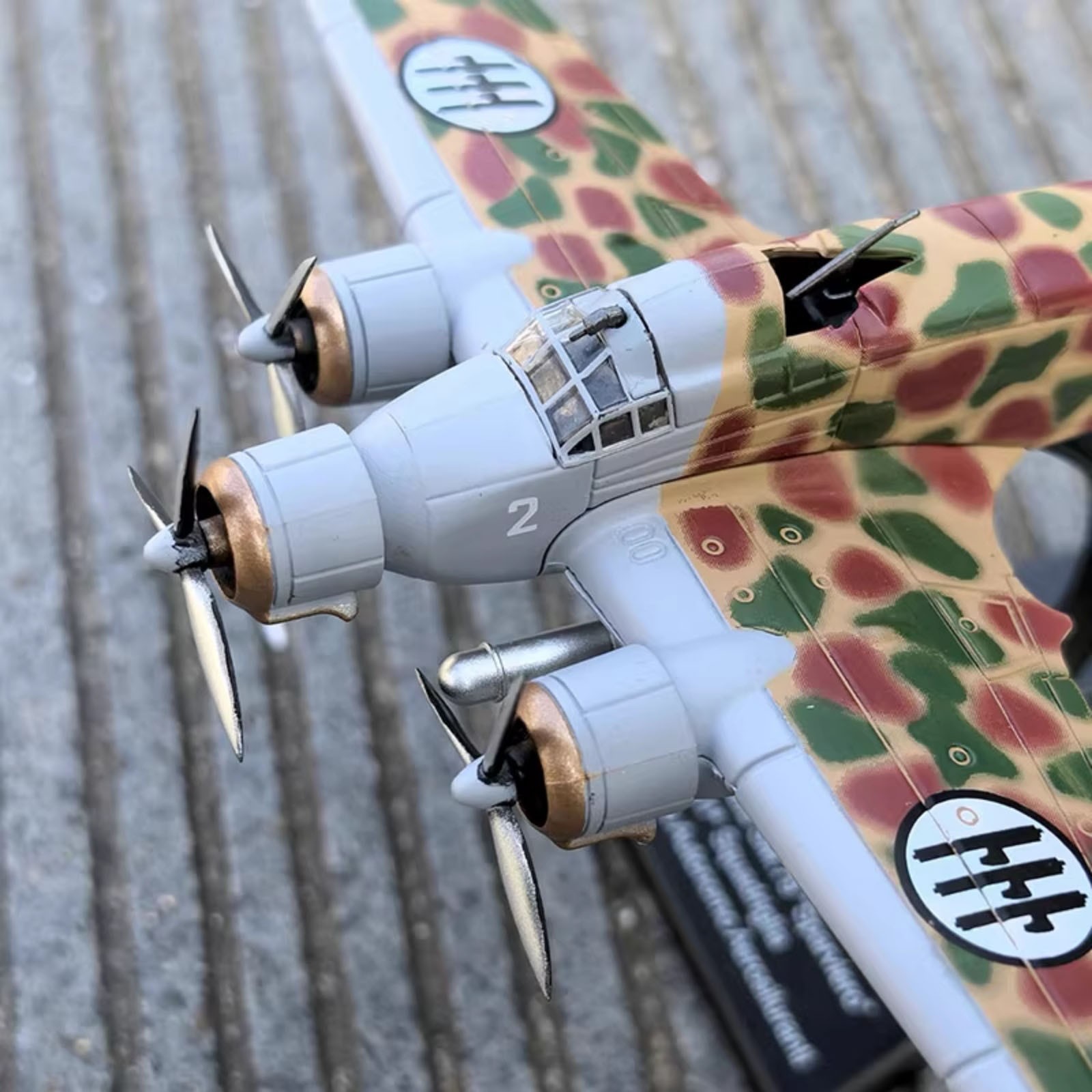 1PCS 1:144 Diecast Savoia-Marchetti SM.79 Bomber Model 11cm Alloy Display Stand