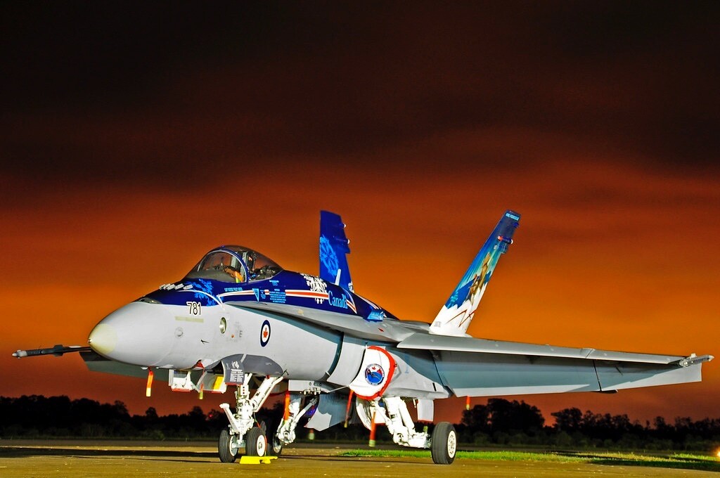 CF-188A “Canada Special Markings” RCAF demo team.
