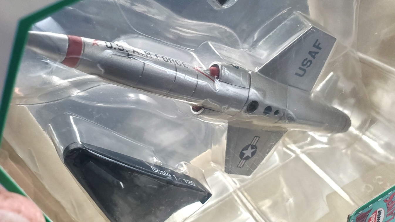 FACTORY SEALED – Model Power 1:120 Lockheed F-104 Starfighter #5377-1