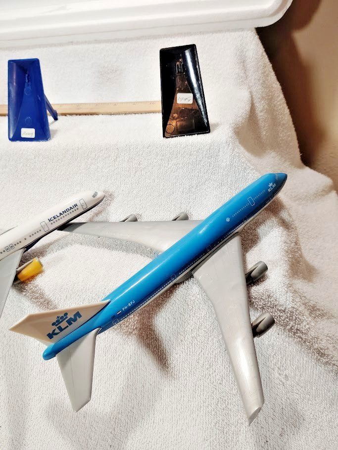 Model Jet Planes Delta 767-200, Icelandair 757, KLM 747-400 (YOUR CHOICE OF 1)