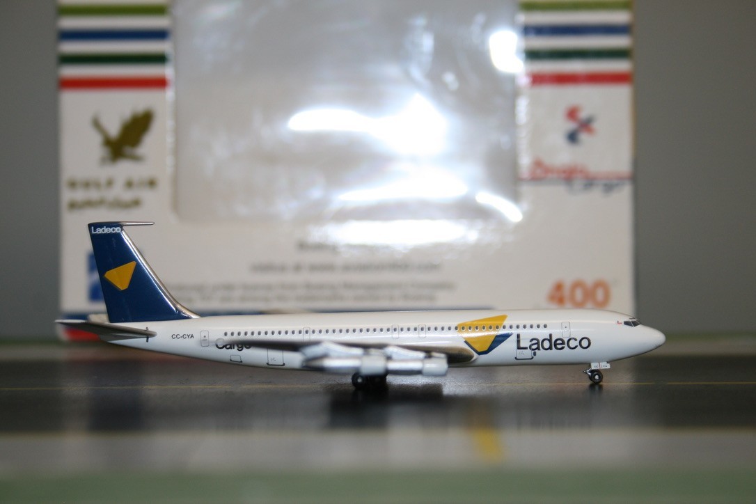 Aviation400 1:400 Ladeco Cargo Boeing 707-300 CC-CYA (AV4707017) Model Plane