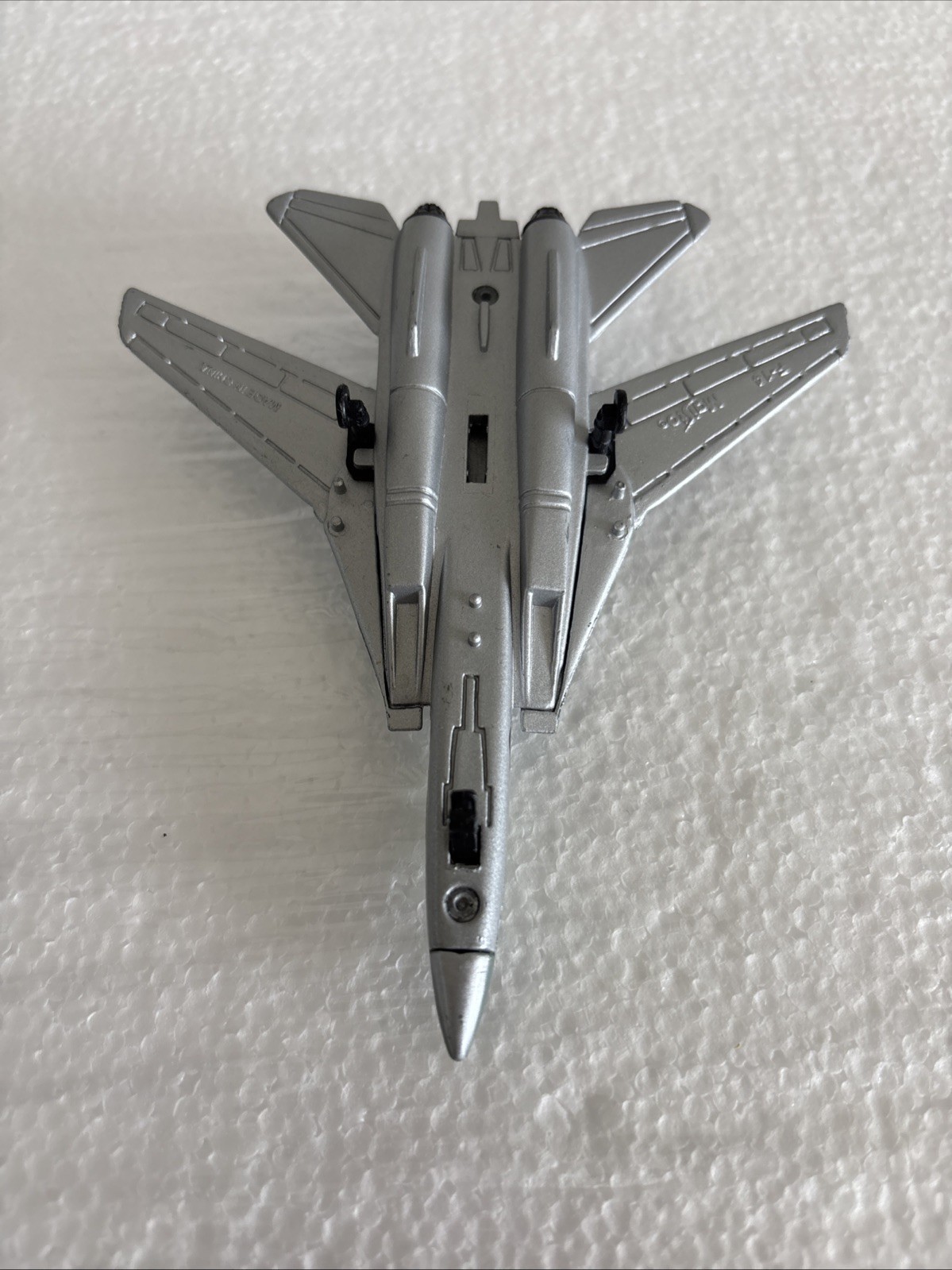 Maisto Diecast Metal Military Aircraft NAVY F-14 Tomcat Pre-Owned