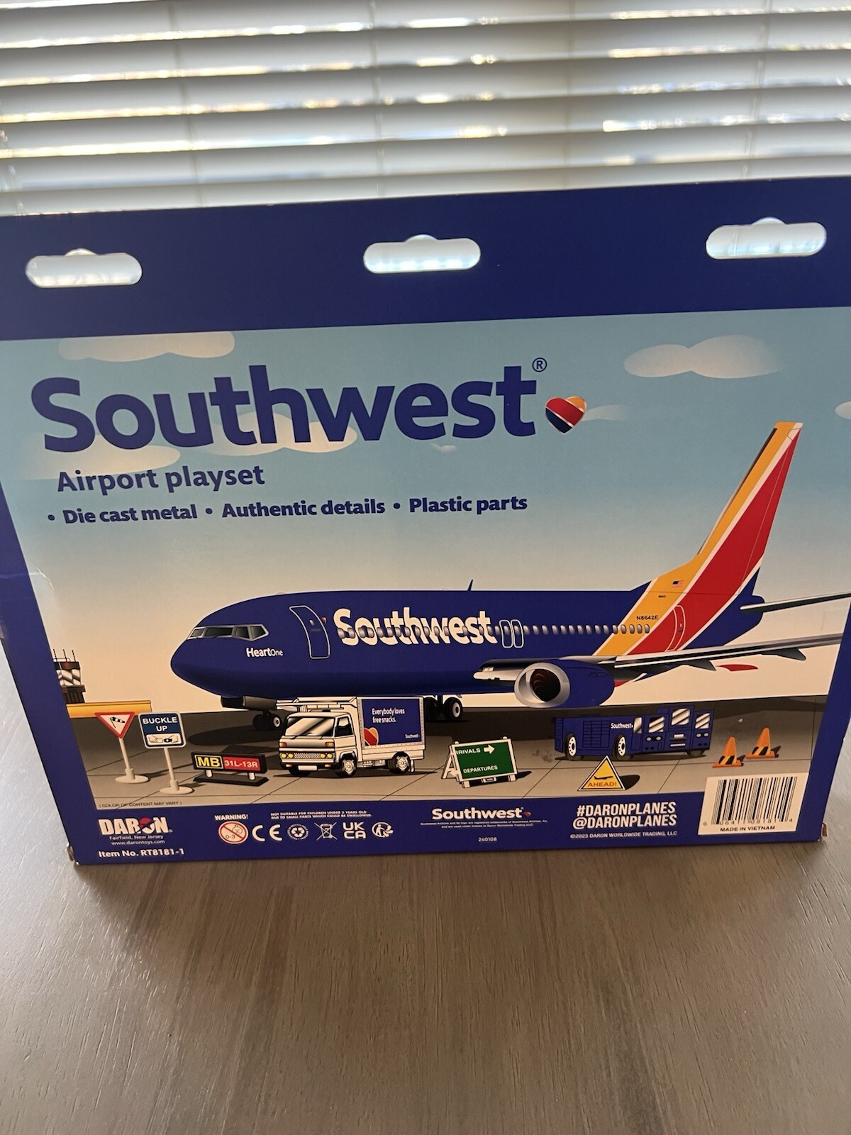 Daron Worldwide Southwest Airlines Airport Playset – RT8181-1