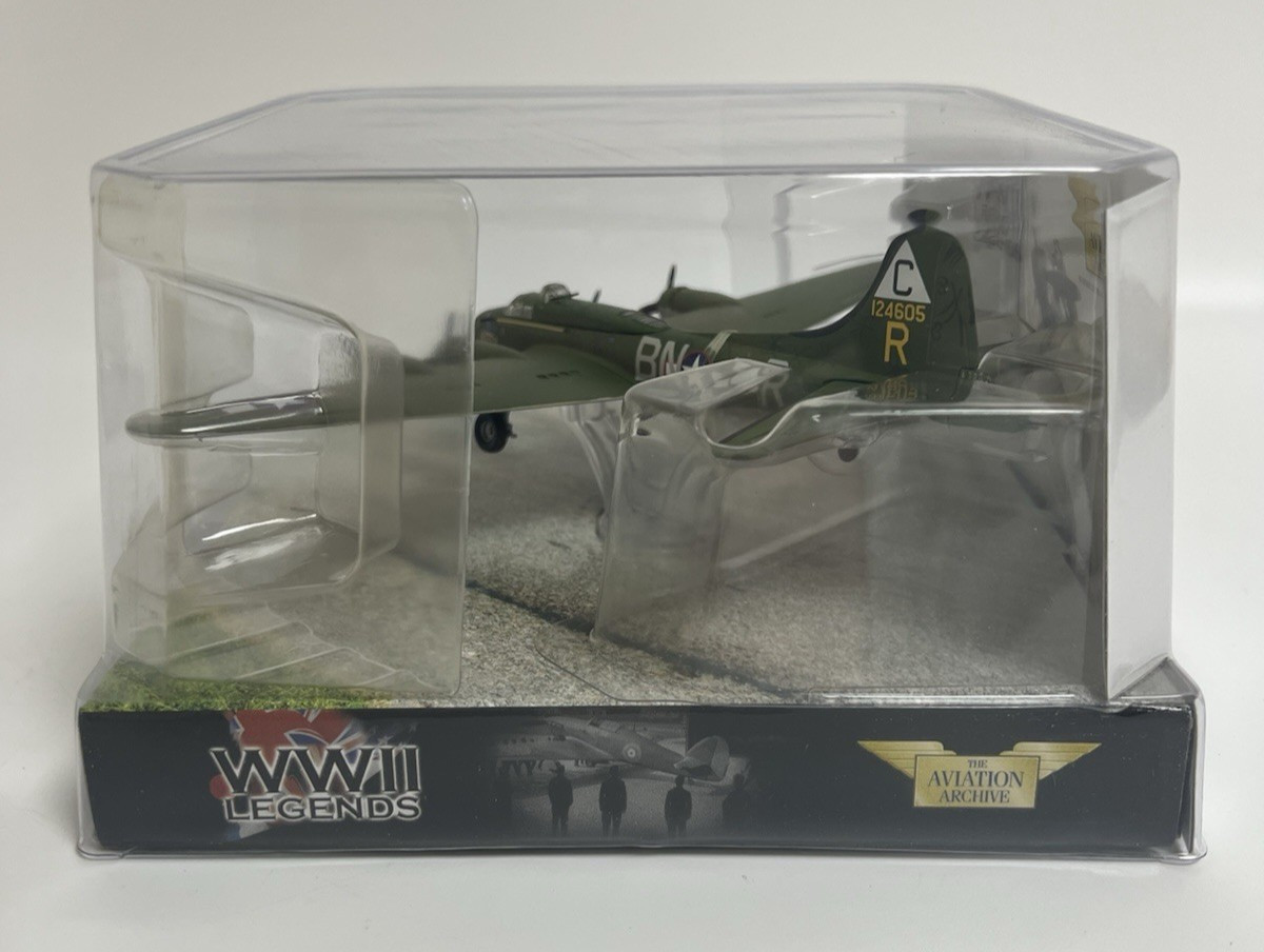 Corgi Aviation Archive 1:144 Boeing B-17F Knock Out Dropper 359th AA31105 Boxed