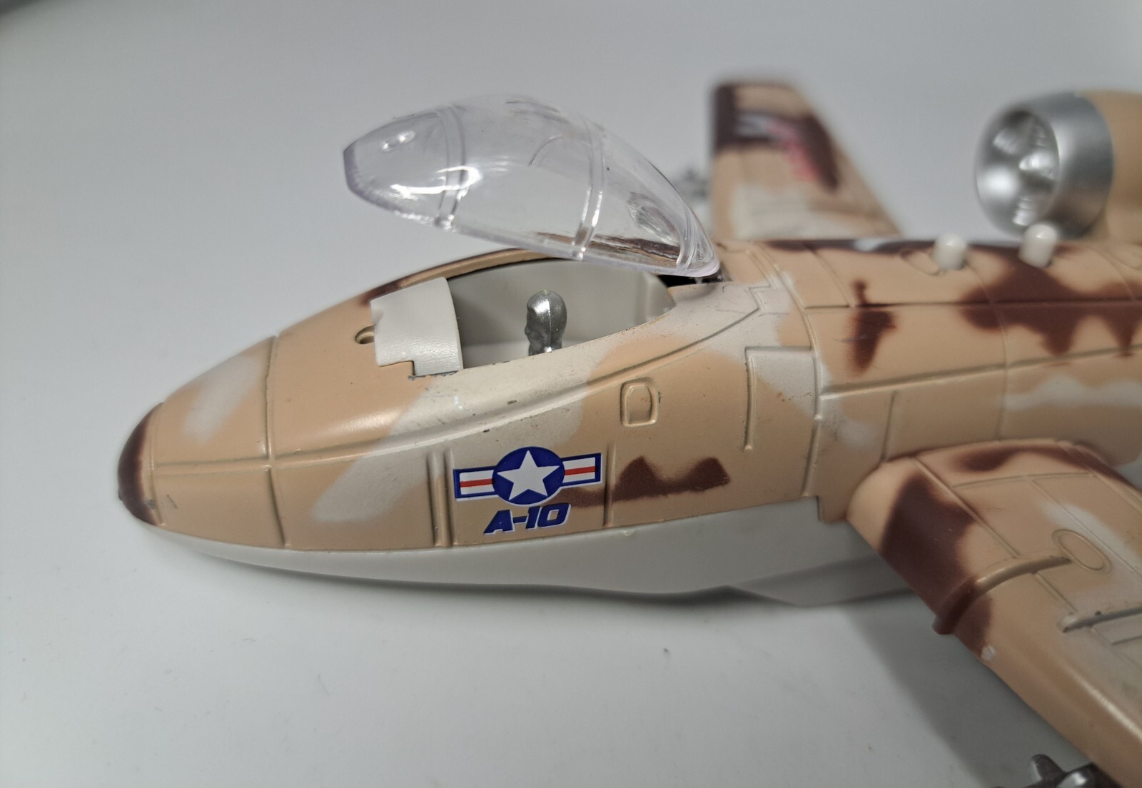 Diecast 1989 Matchbox Plane: A-10A Thunderbolt II Battery Operated 6″ Long