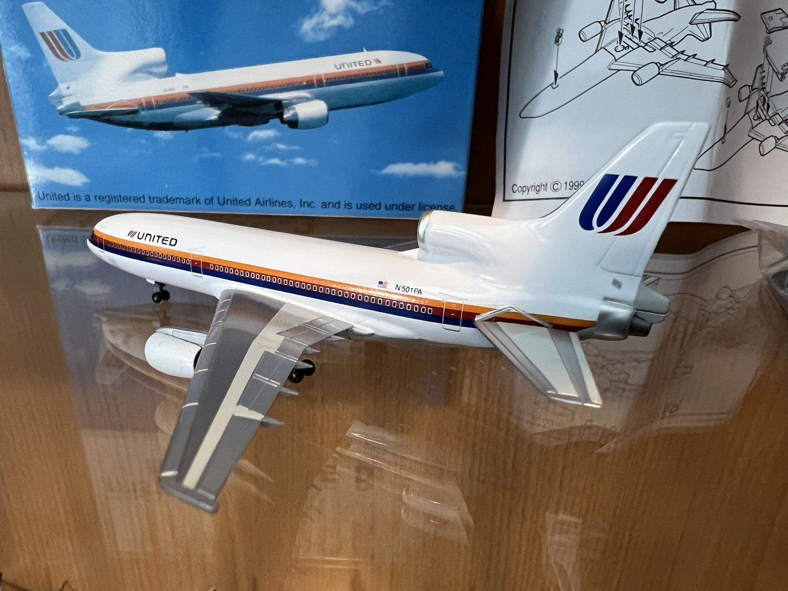 Dragon Wings 1:400 United Airlines L-1011 N501PA Item 55121