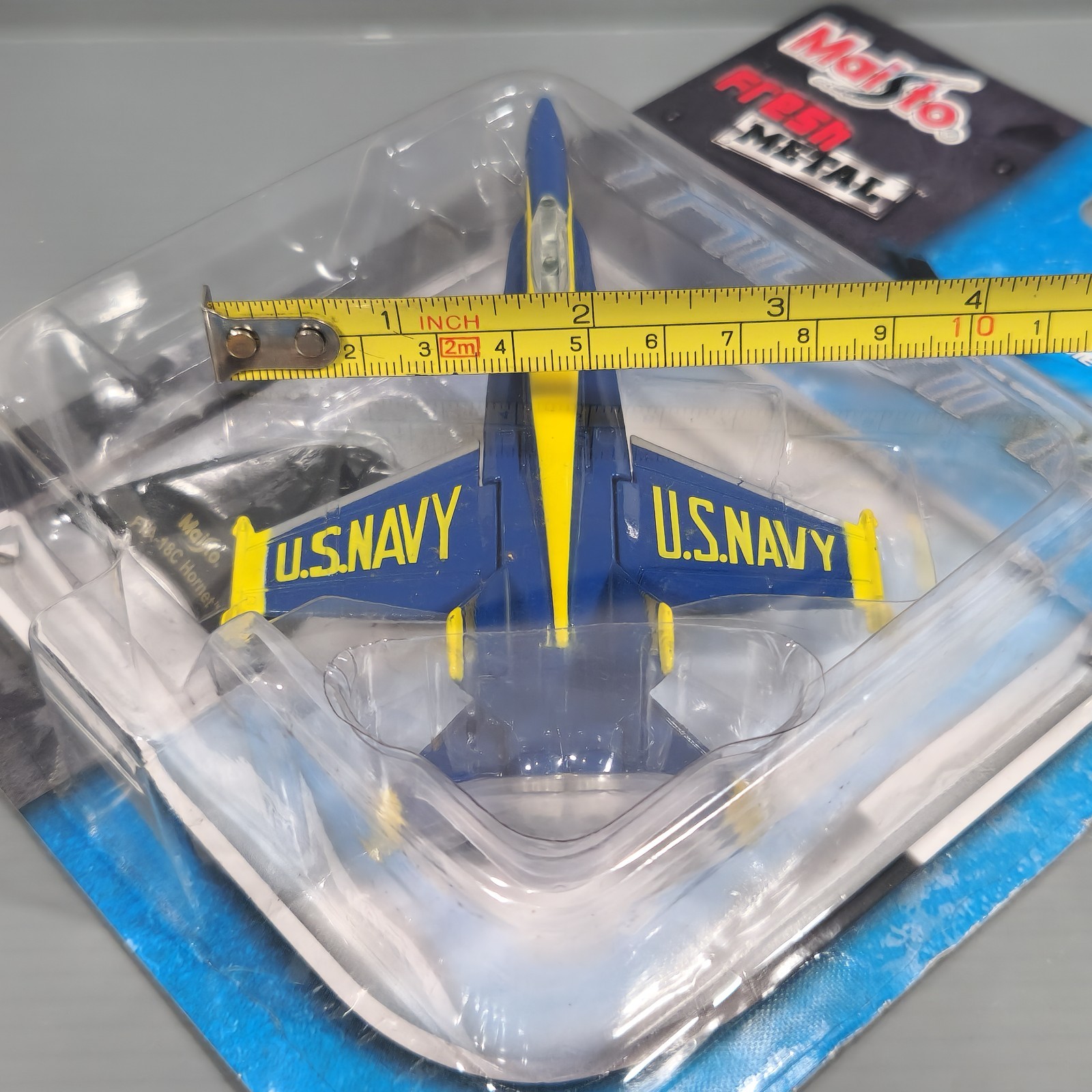 F/A-18C Hornet US Navy Fighter Jet Maisto Tailwinds Diecast Replica & Stand 2007