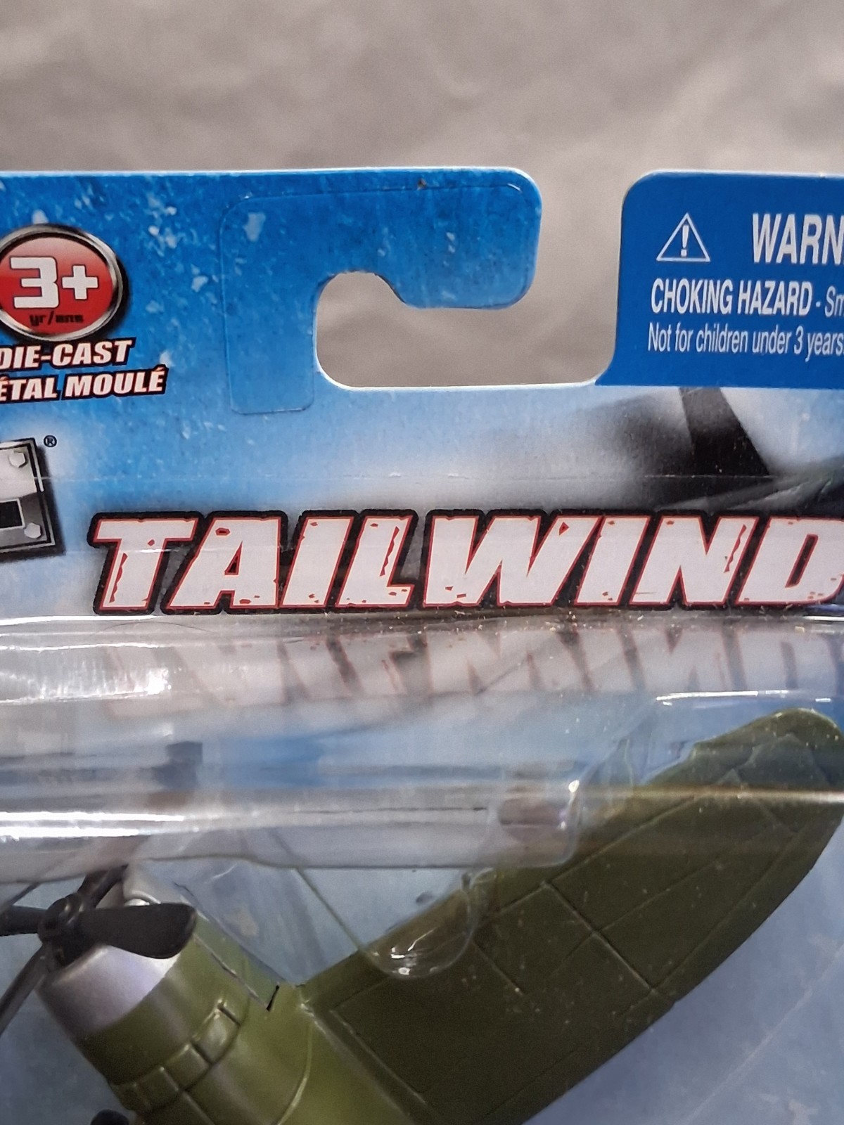 2010 Maisto Tailwinds P-47D Thunderbolt/Us Army Helicopter Lot Of 2
