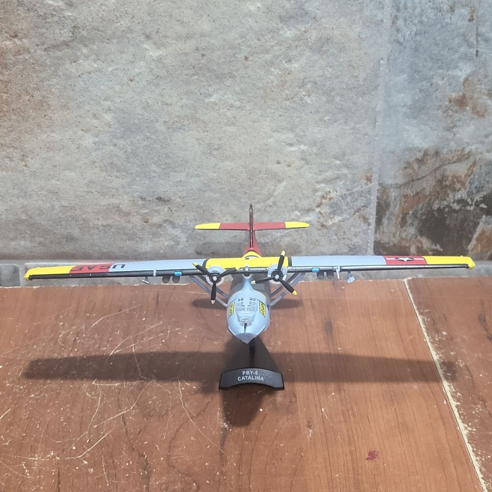 Diecast Model Consolidated PBY 5 Catalina Flying Boat 1/150 Scale Display Stand