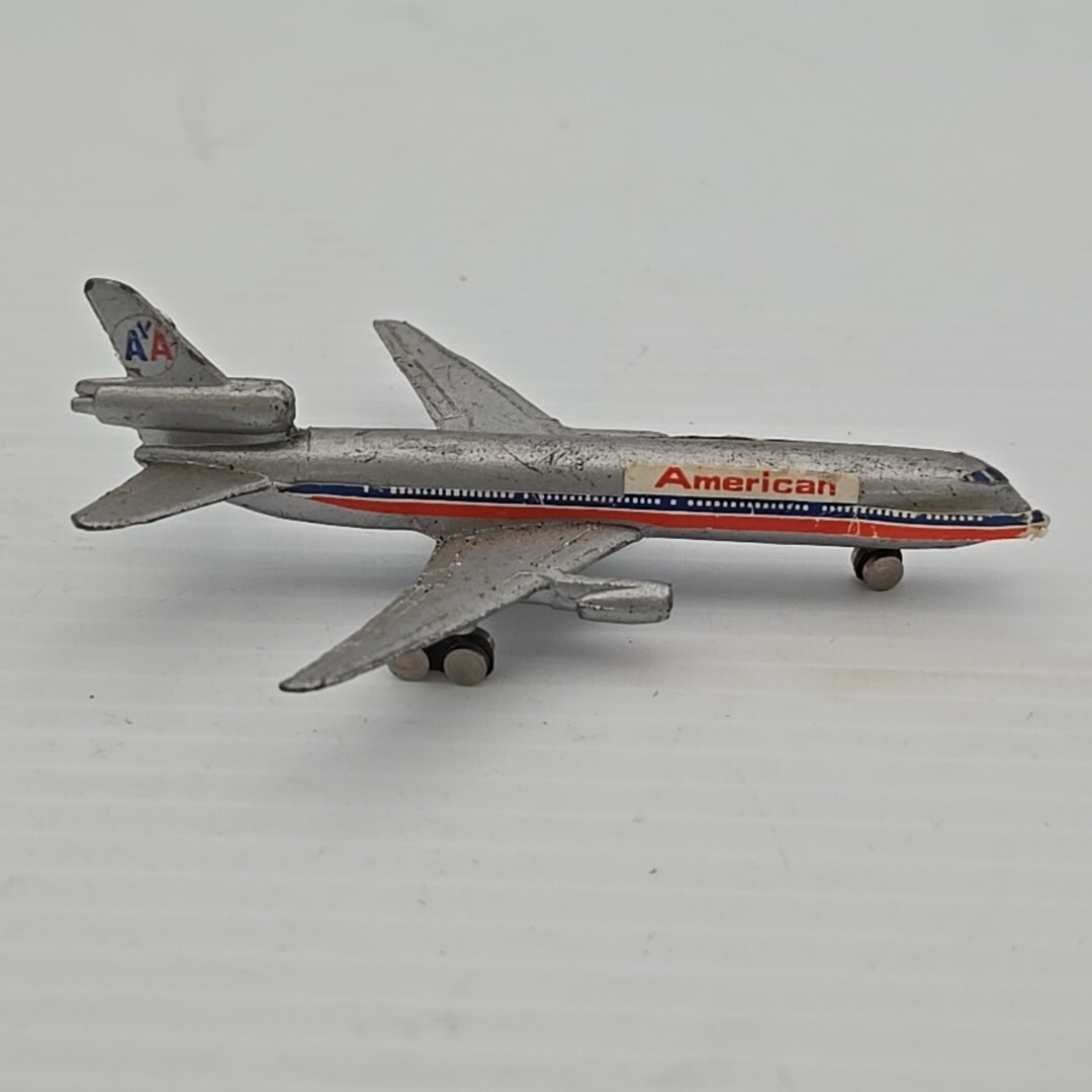 Zylmex American Airlines A202 McDonnell Douglas DC-10 Diecast Jet Airplane