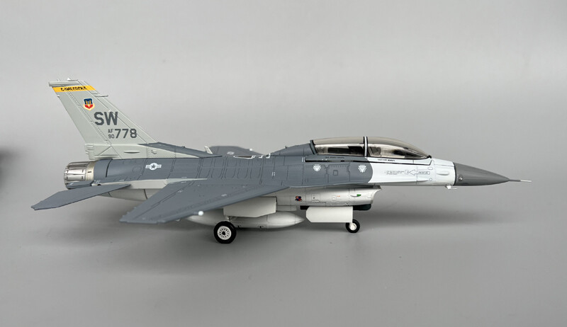 Calibre Wings 1/72 US Army F-16DG F16 Fighter model Toys Gift