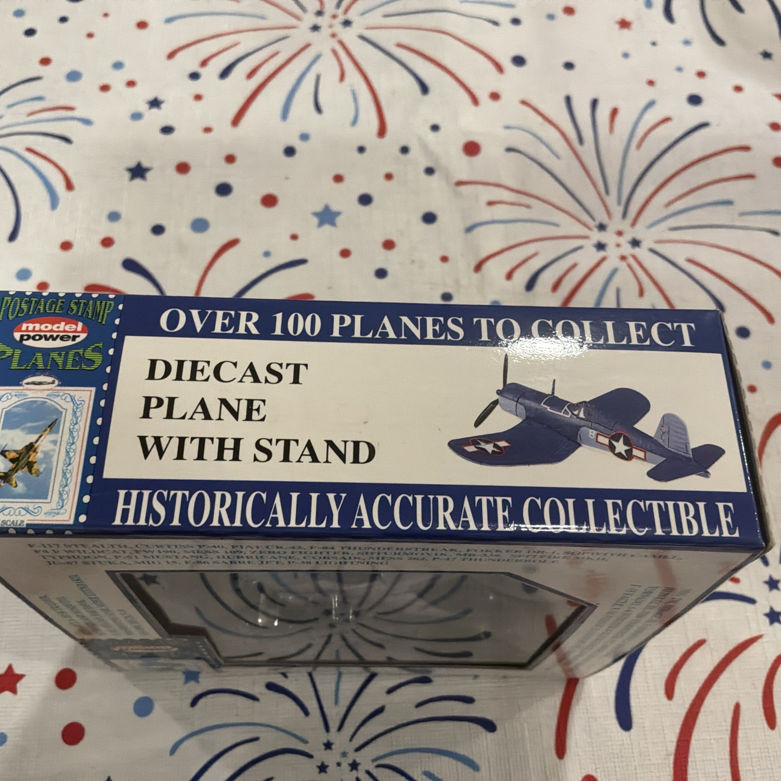 Model Power 1/100 5356-2 WWII US Fighter F-4U Corsair Postage Stamp Planes