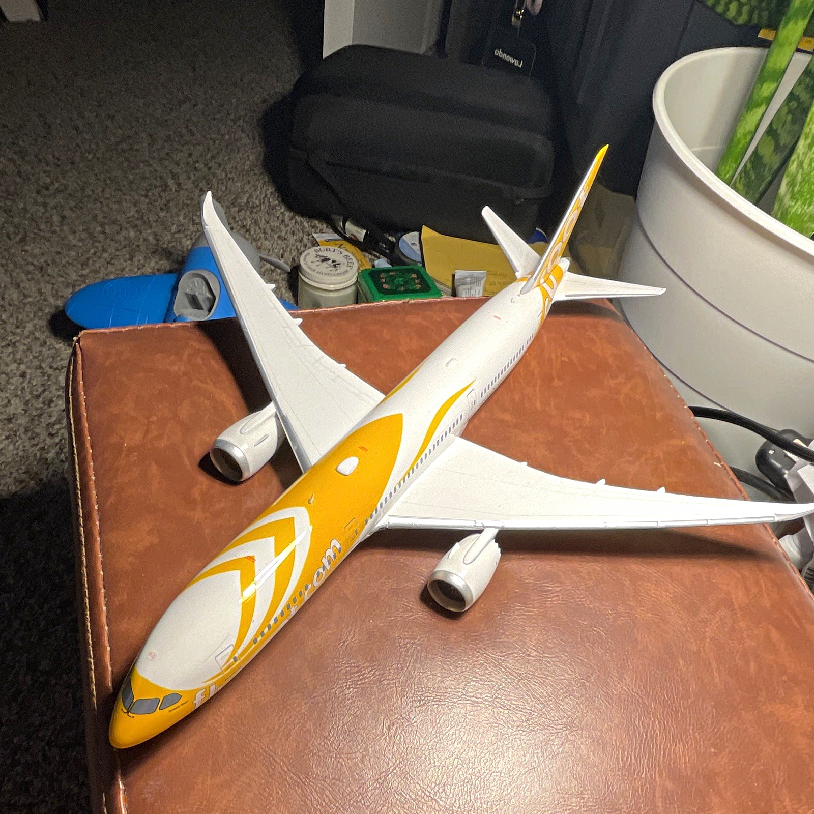Phoenix 1:200 Boeing 787-9 Scoot Singapore/NEW IN BOX -no landing gears die-cast