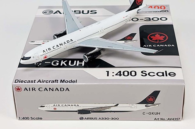 AV4357 Aviation 400 A330-300 1/400 Model C-GKUH Air Canada