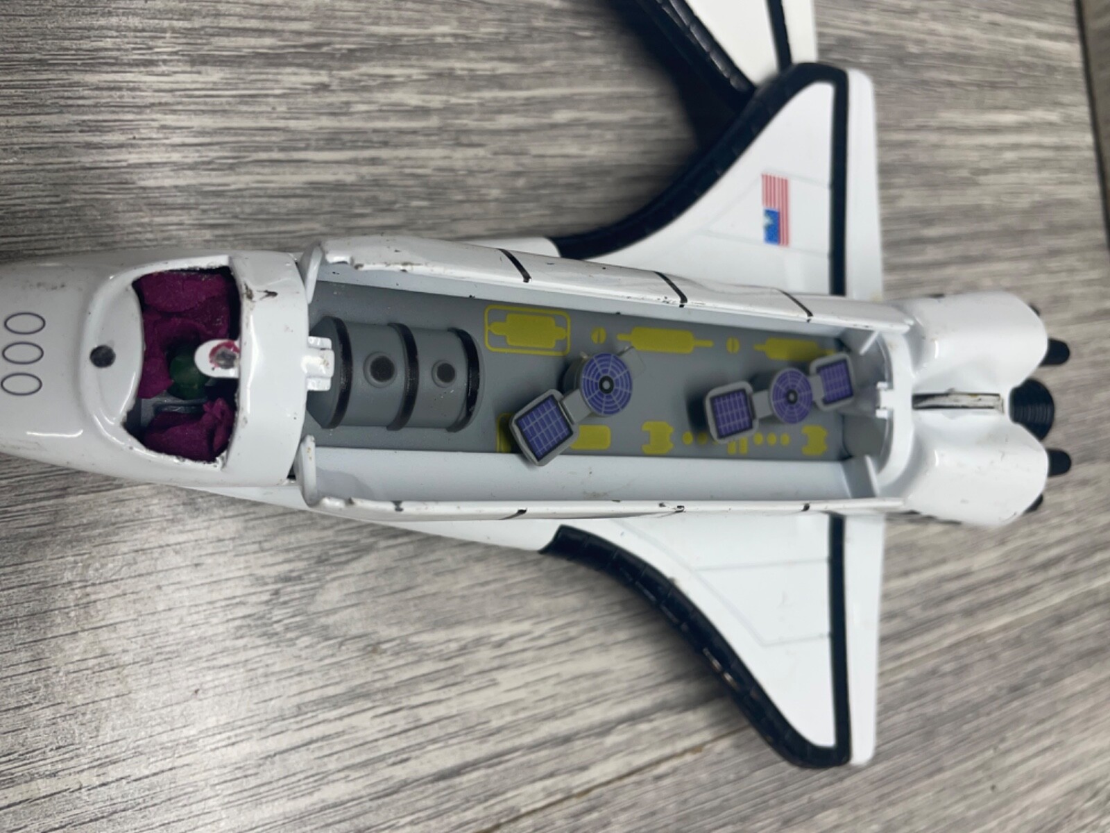 Space Shuttle Endeavor Pair Diecast and Goodyear Blimp 7″ and 5″ long