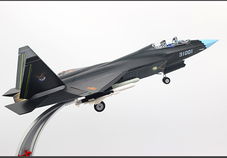 1:36 43CM China J-31 Stealth Fighter Jet Plane Diecast Military Aircraft Model
