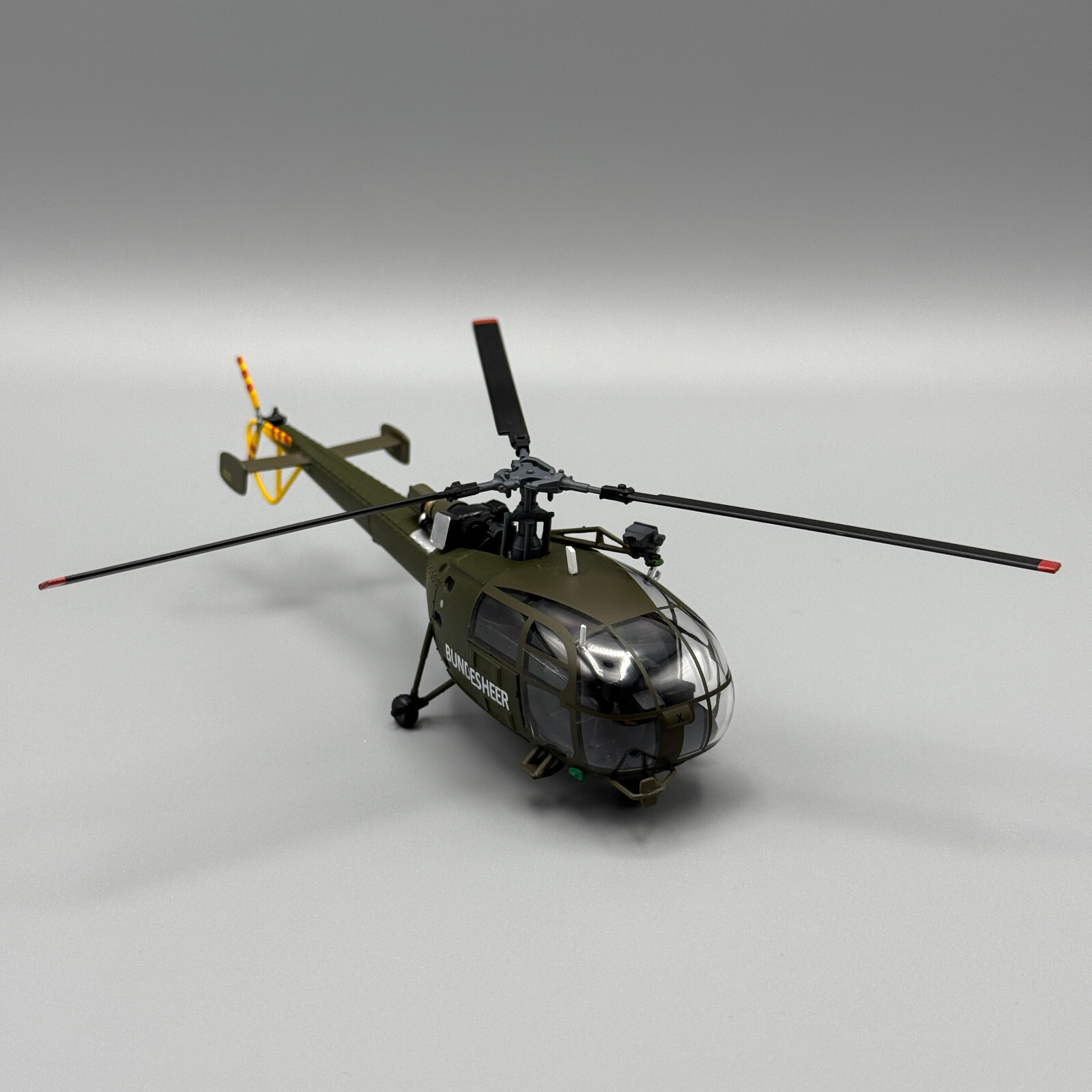 Austrian Air Force SA 316 Alouette III Helicopter Squadron Herpa 580755