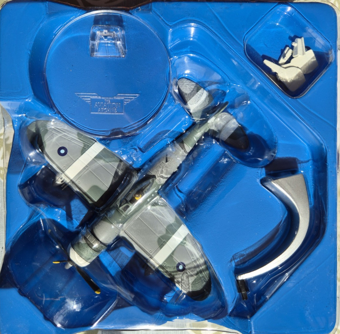 CORGI AVIATION ARCHIVE 1:72 P-47D THUNDERBOLT Mk.II – 79 SQN RAF BURMA AA33802