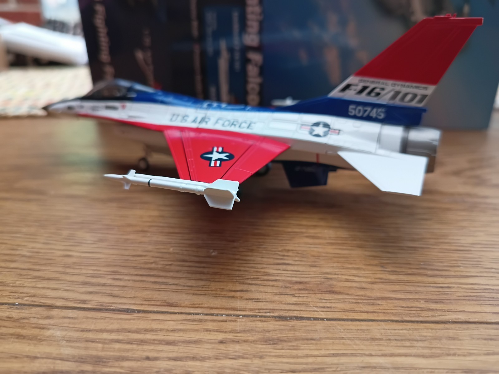 Hobby Master General Dynamics F16A / 101 Fighting Falcon #75-0745 USAF HA3896