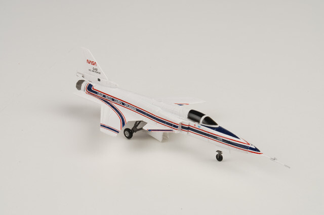 Dragon Models 1/144 X-29A Prototype 2 NASA