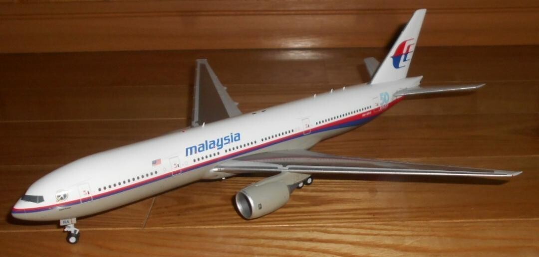 Jcwings 1/200 Malaysia Airlines B777-200Er 9M-Mra Stand included w/Box