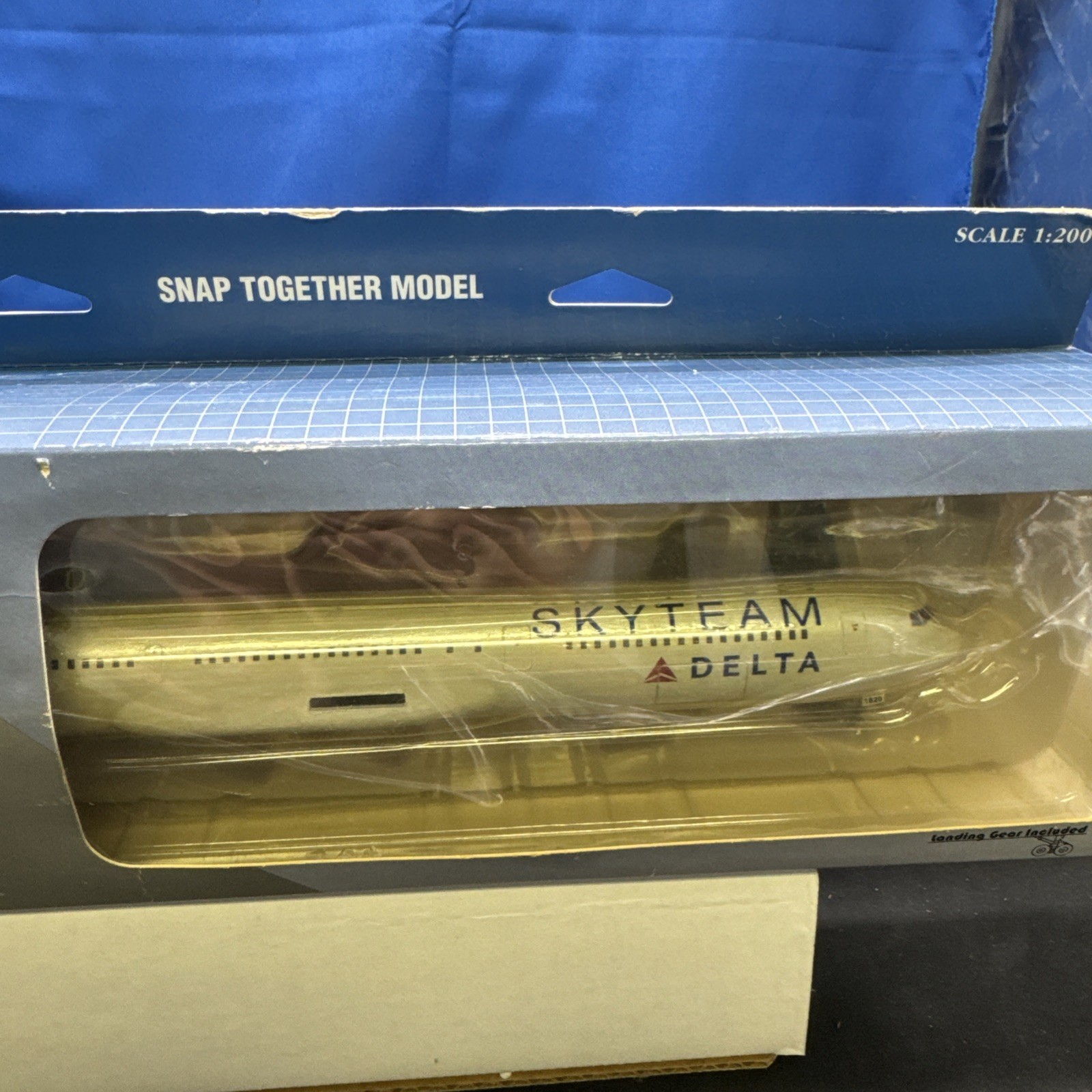 Continental Airlines Boeing 767-400 Delta Sky team 1:200th Scale