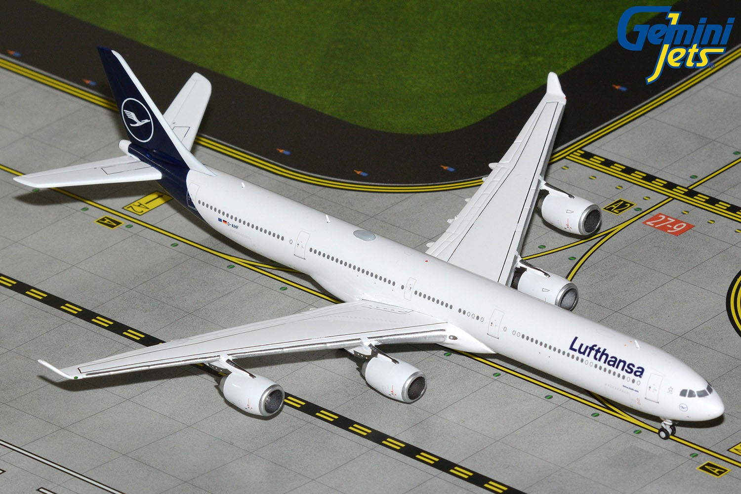 Lufthansa Airbus A340-600 D-AIHF GeminiJets GJDLH2398 Scale 1:400