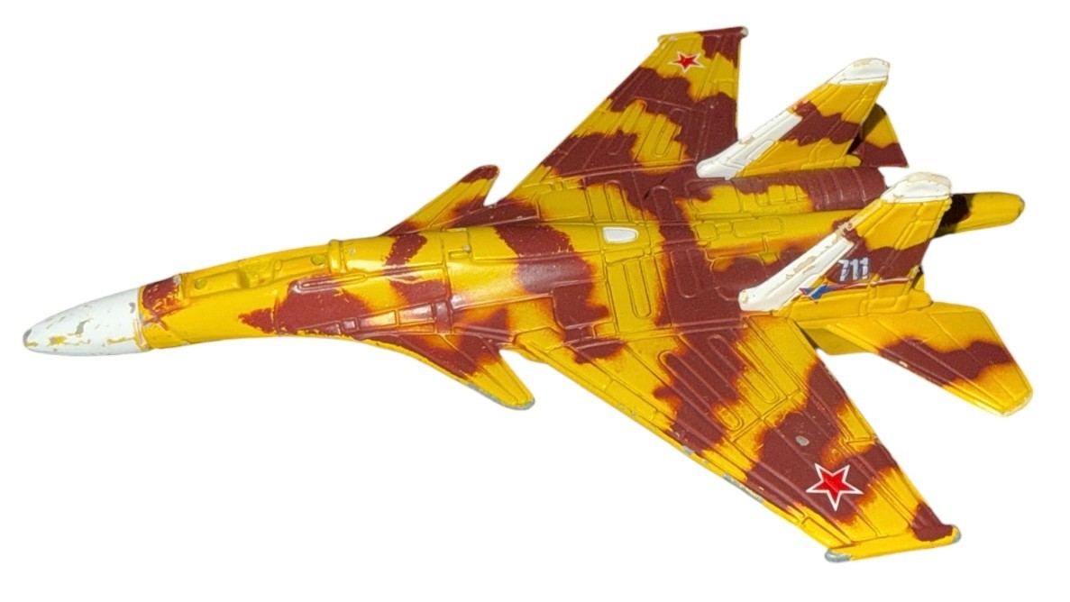 Maisto Sukhoi Su-37 Military Airplane Diecast Model NO STAND Yellow/Brown