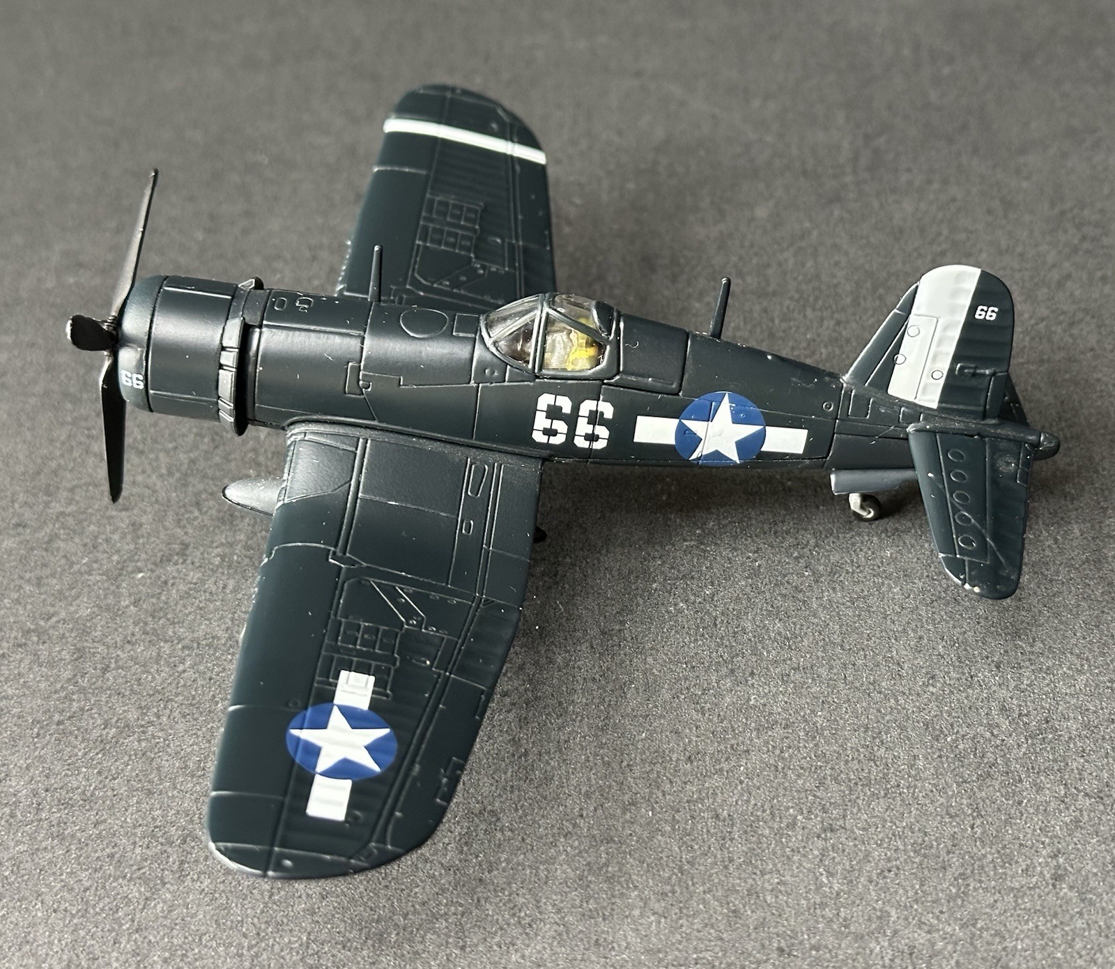 Corgi 1:72 WWII US Navy F4U-1D Corsair Fighter Plane VF-10 USS Intrepid Diecast
